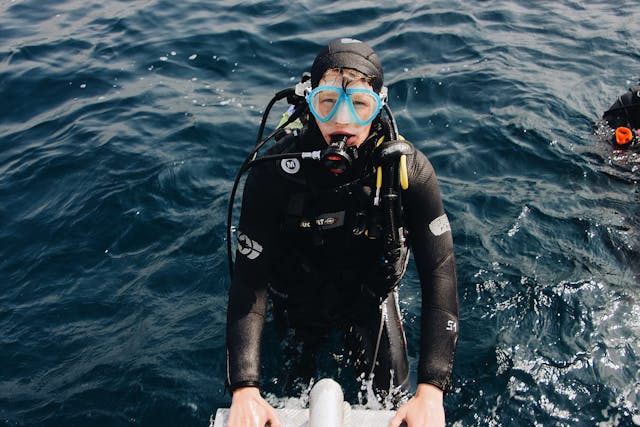 DIVING