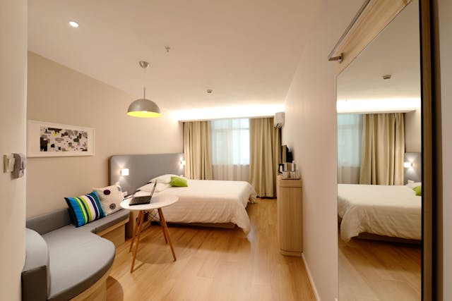 HOTELS